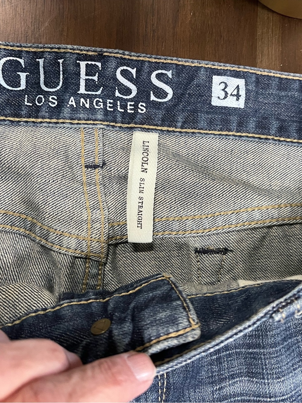 GUESS Men's Straight Jeans - Faded Blue Wash - Picture 4 of 6